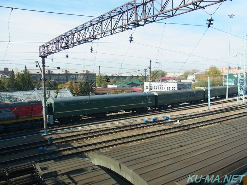 ノヴォシビルスク駅の荷物列車の写真