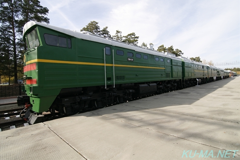 ソ連ディーゼル機関車2ТЭ10м-2670その2の写真