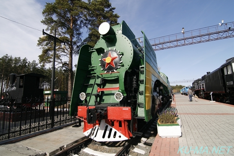 ロシア蒸気機関車П36の写真