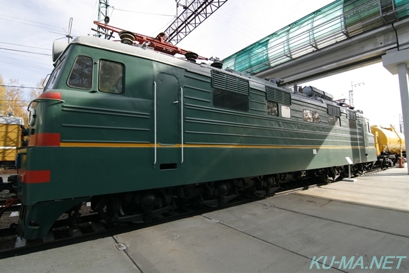 ソ連製電気機関車ВЛ60к-649反対側の写真